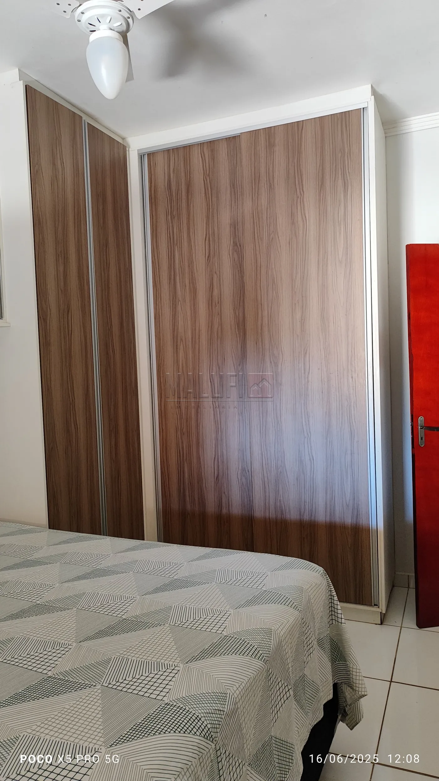 Comprar Casas / Padrão em São José do Rio Preto R$ 210.000,00 - Foto 6