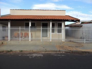 Alugar Casas / Padrão em Olímpia. apenas R$ 1.800,00