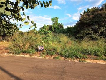 Terreno Residencial com boa localização - Parque das Américas