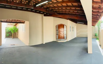 Alugar Casas / Padrão em Olímpia. apenas R$ 2.800,00