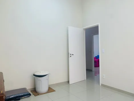 Sala comercial disponível para locação próximo a região central